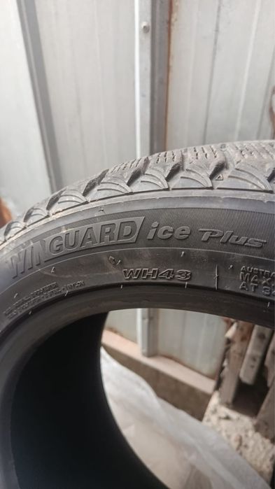 Nexen 245/45/18 зимная резина