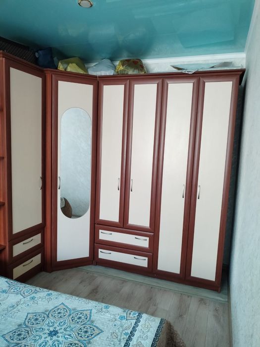 Продам шкаф срочно