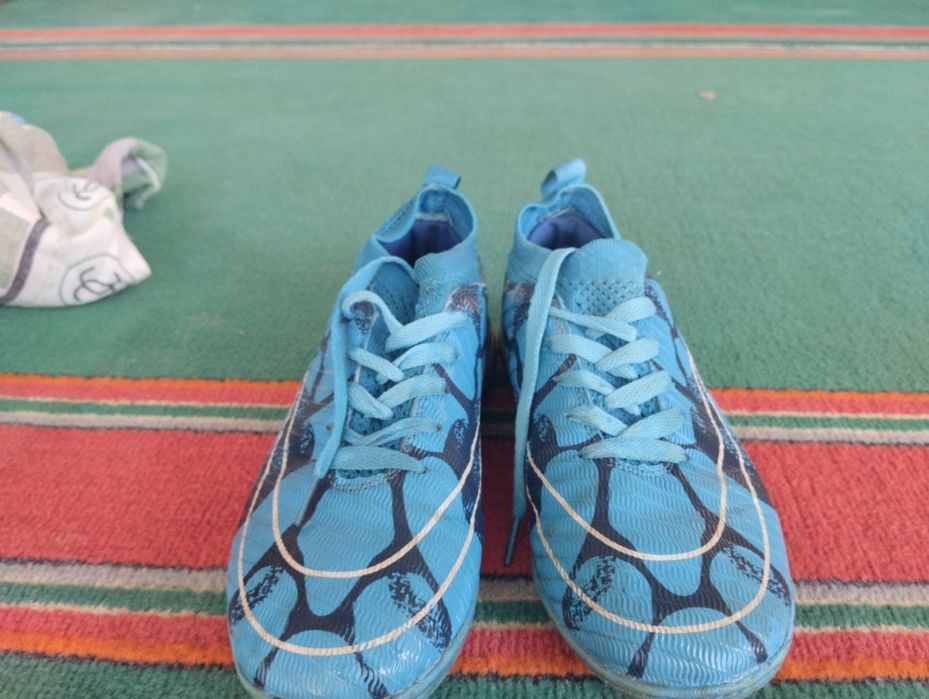 Bu nike butsisi sotiladi. Bu