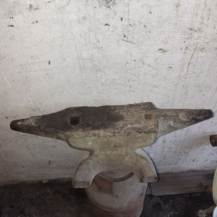 Наковальня советская