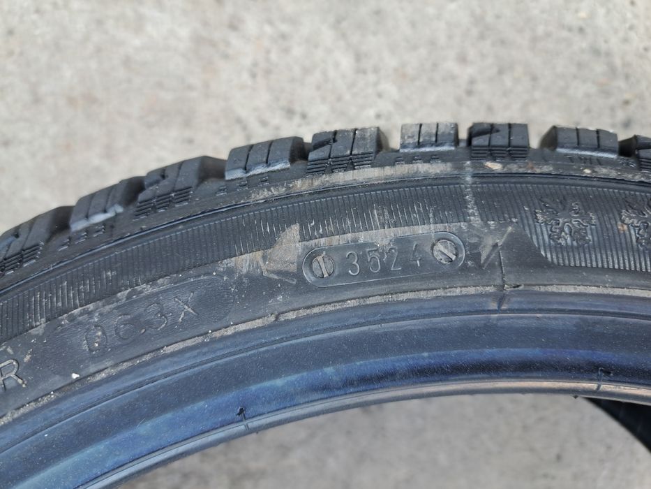 Anvelope de iarna 225-40r18 Taurus