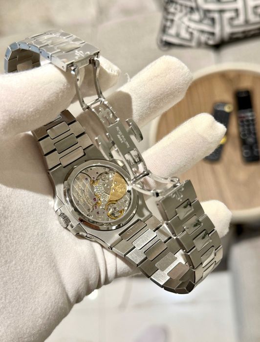 patek philippe nautilus V3 нов