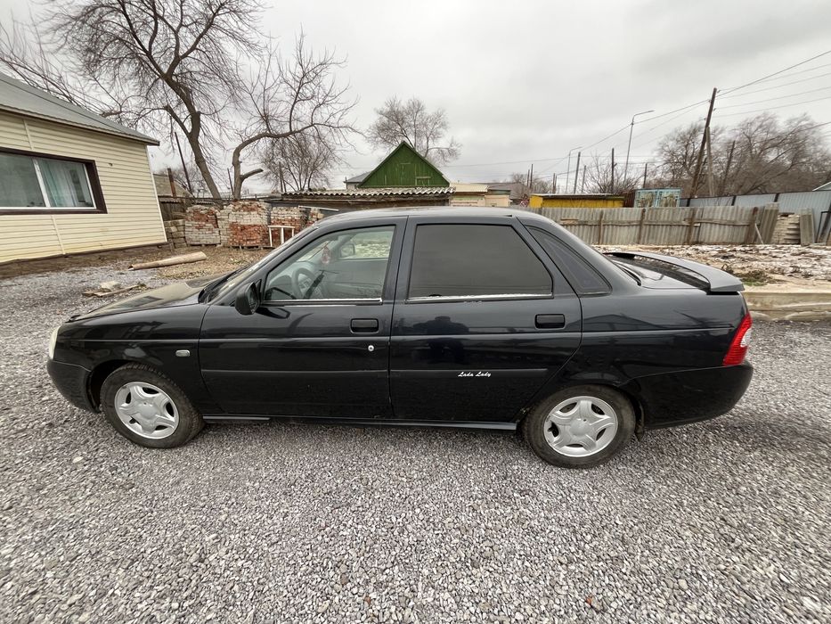 Продам машину приору