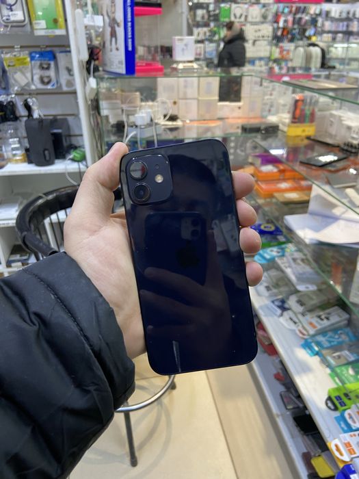продам iPhone 12 64гб 83%