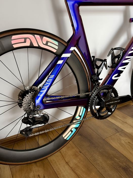 Canyon Aeroad CFR Dura Ace DI2 2x12 Powermeter