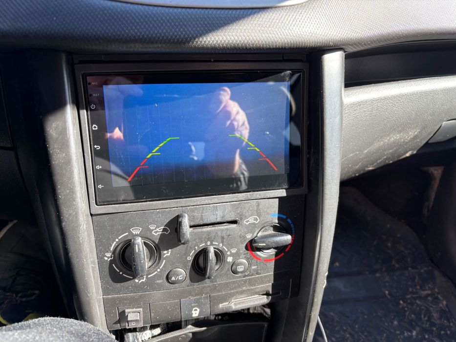 Peugeot 207  an 2008