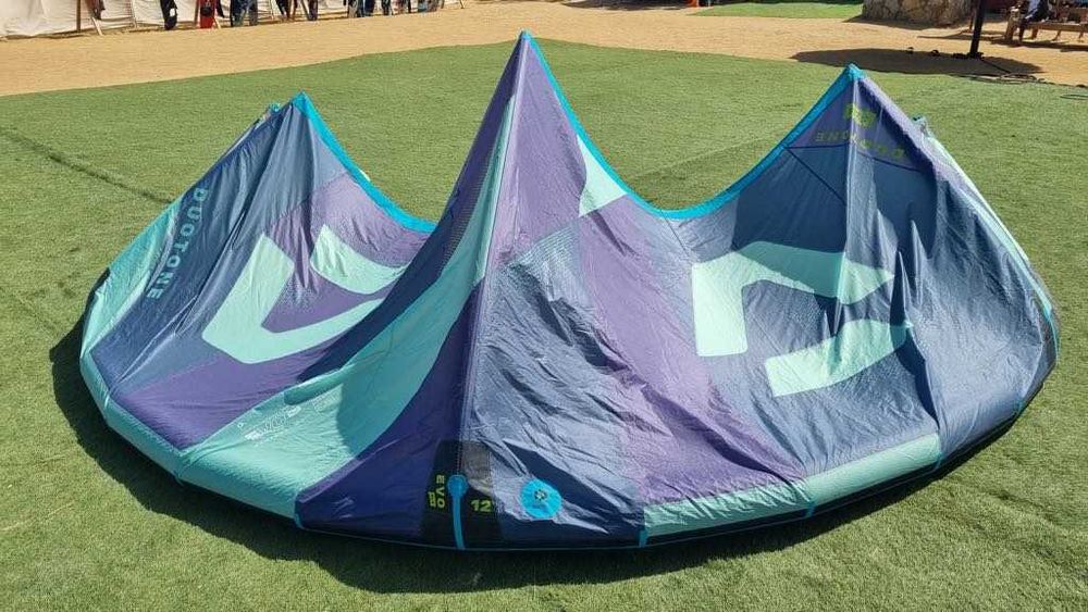 Duotone Evo SLS 2024 7 sq m, 9 sq m, 12 sq m + Click bar S/M 2024