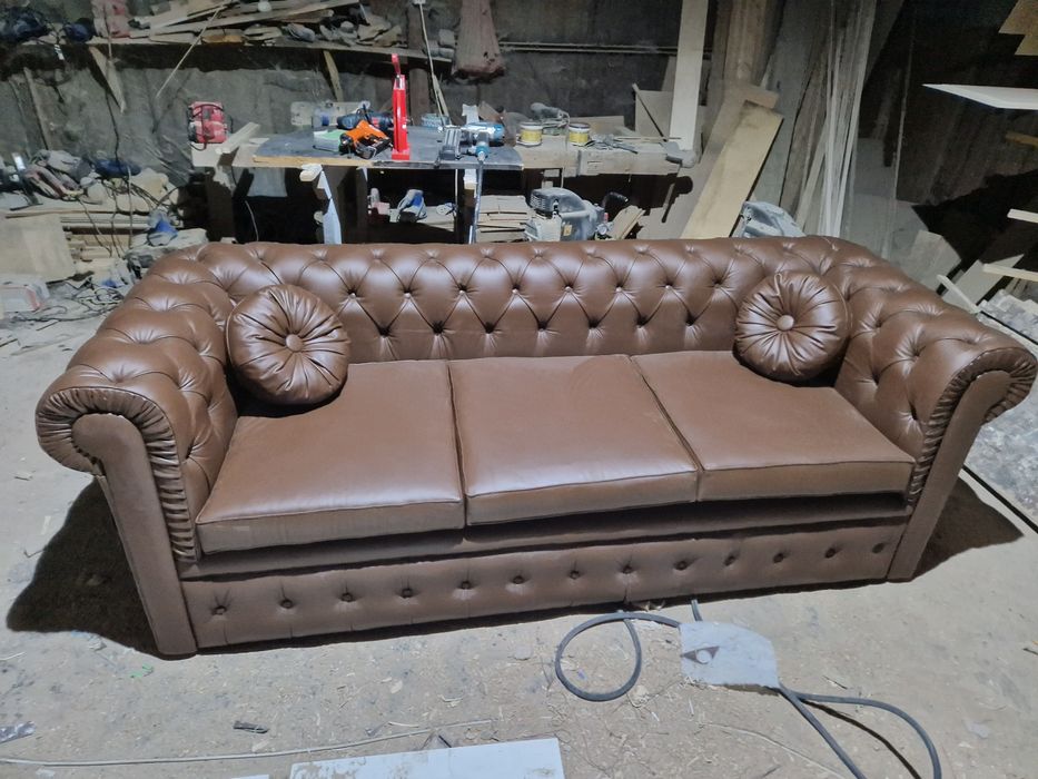 Execut costrucți+mobilă+canapele+tapițerie