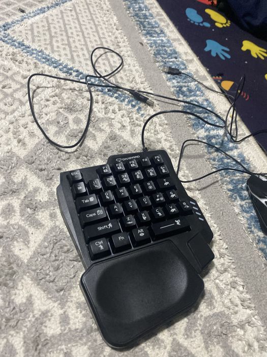 Клавитура телефона