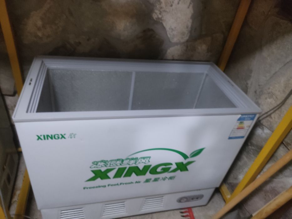 Продам 2 морозильника xing