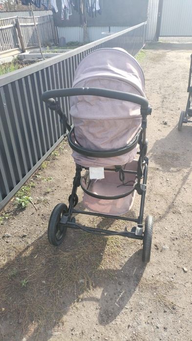 Коляска в хорошем состояние