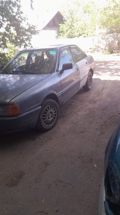 Продам автомобиль Ауди 80