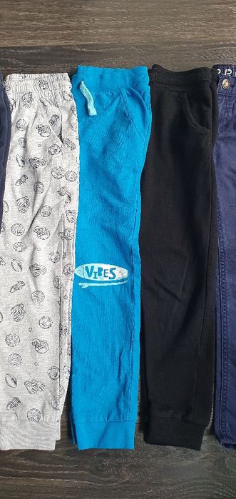 Детски долнища и дънки за момче