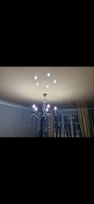 Продам срочно люстру