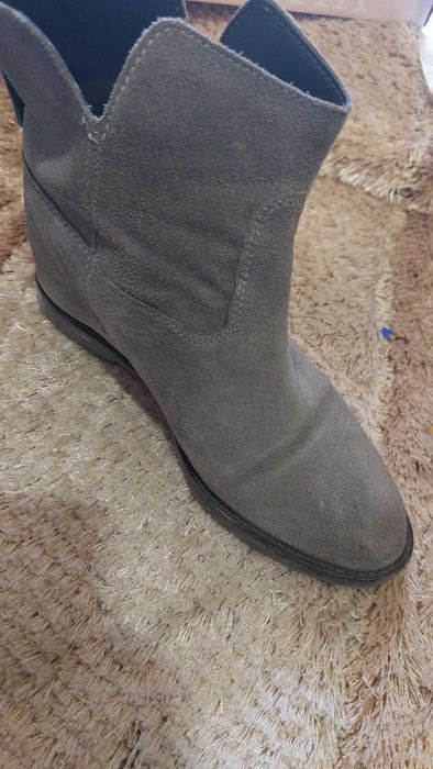 Естествен велур Боти