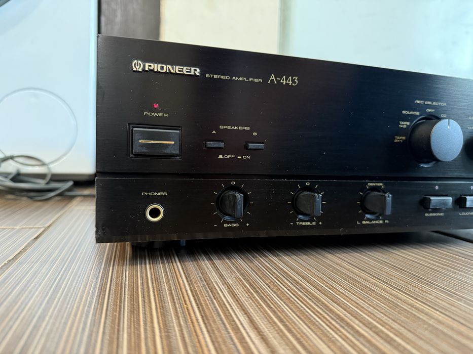 Pioneer A-443 стерео усилвател