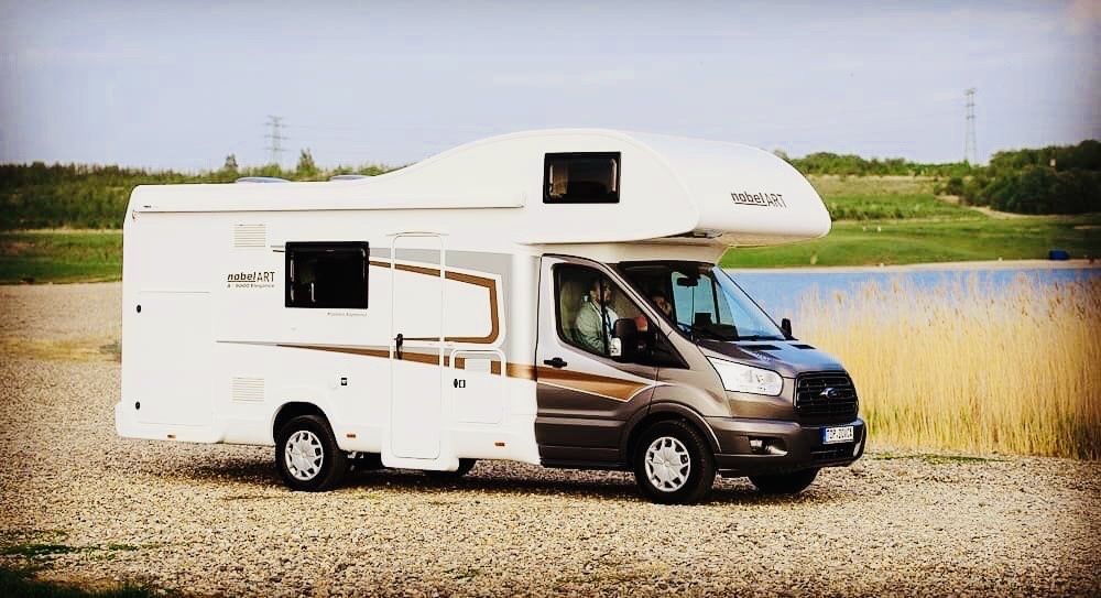 Inchiriere autorulota cu AC staționar