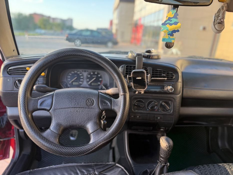 Volkswagen Vento 1,8 срочно
