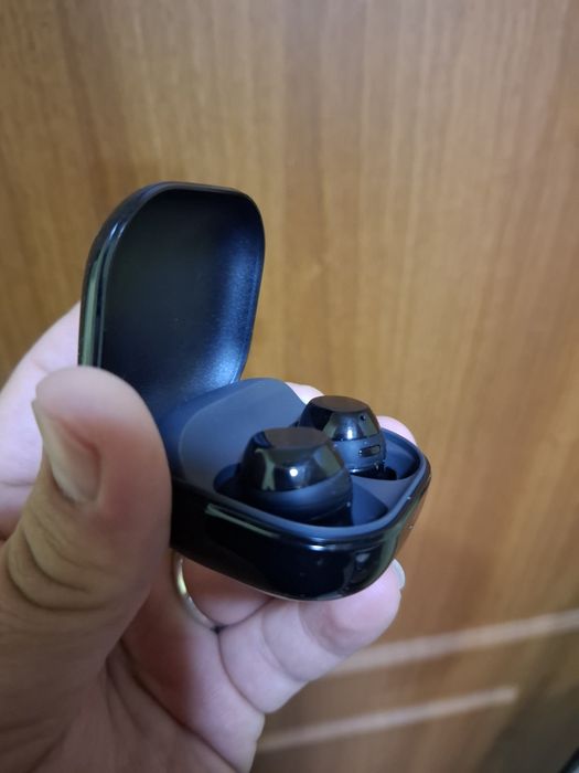 Продам Наушники Samsung