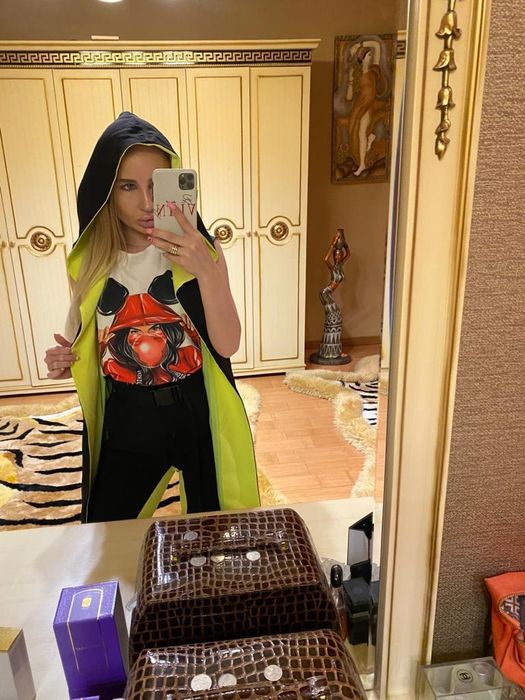 РАССПРОДАЖА!! Модный костюм тройка: накидка + майка + велосипедки