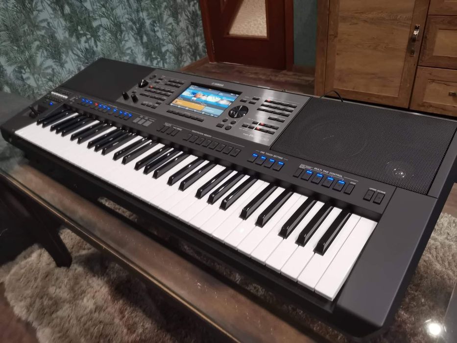 Клавир Ysmaha psr a5000   нов