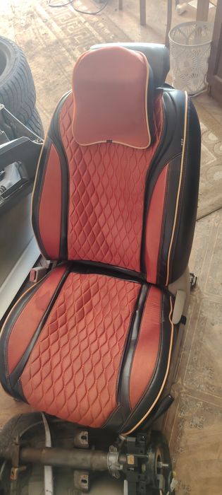 Продам чехлы в хорошем состоний
