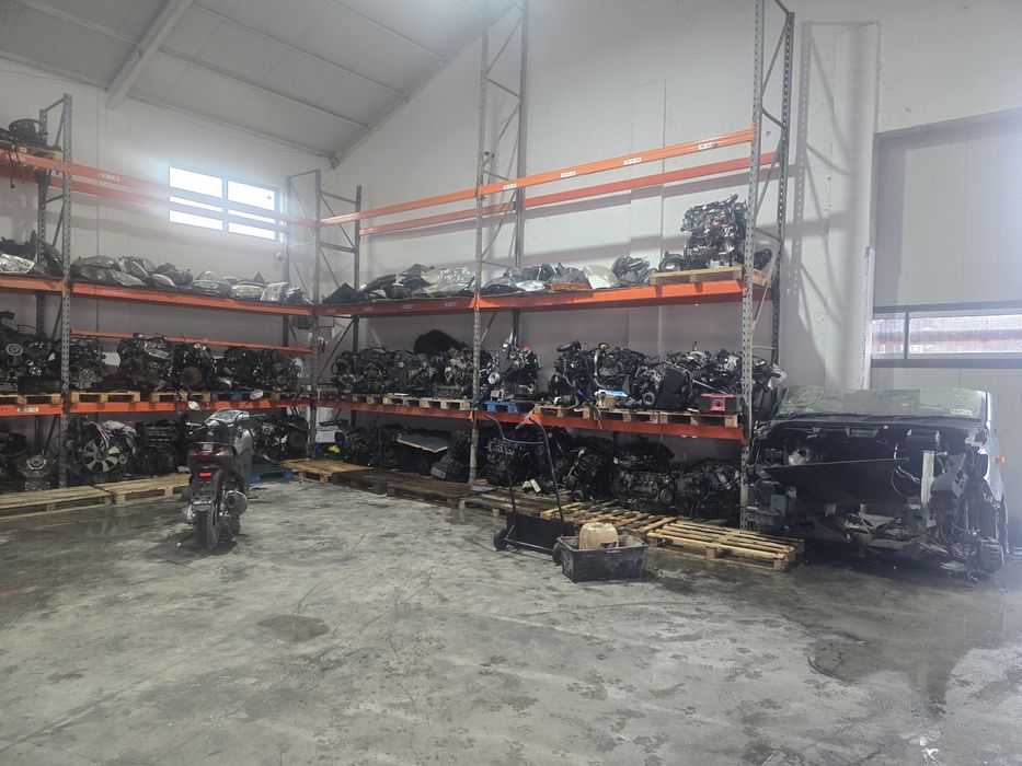 Dezmembrez autoutilitare iveco ford sprinter wolkswagen nissan renault Mitsubishi opel citroen nissan
