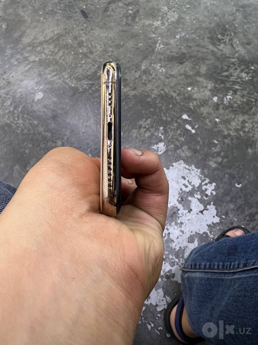 Iphone xs.