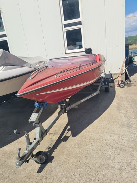 Barca sau Salupa de curse 115 cai Ramnicu Valcea • OLX.ro