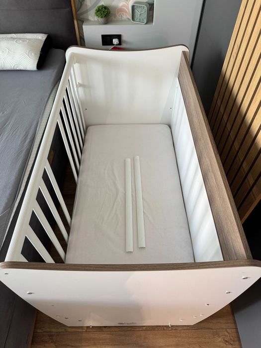 Детско легло-люлка - Lorelli - Matrix new 60x120, с матрак и Скрин Dresser New