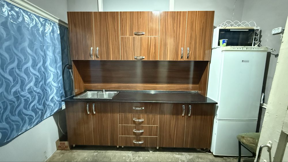 Кухонный набор в идеальном состояние