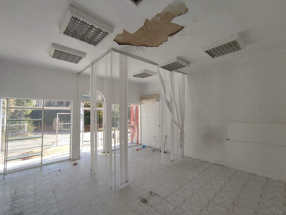 Дава се под наем Промишлена сграда в к.к. Златни пясъци - 52 кв.м за 255 € - Снимка #3