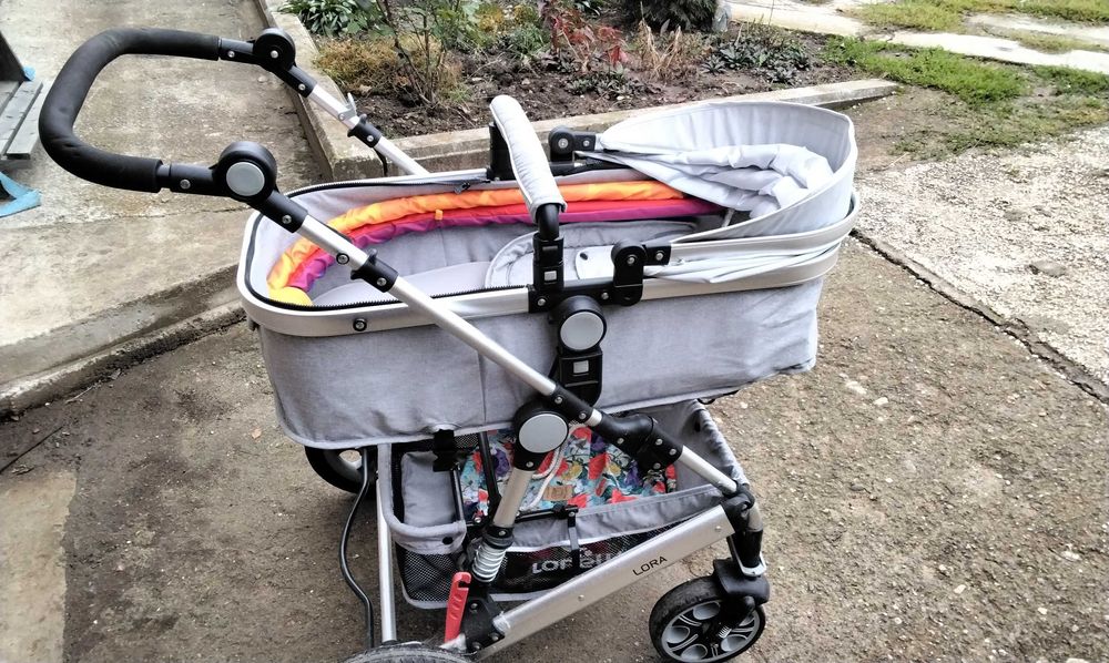Бебешка количка LORA LORELI