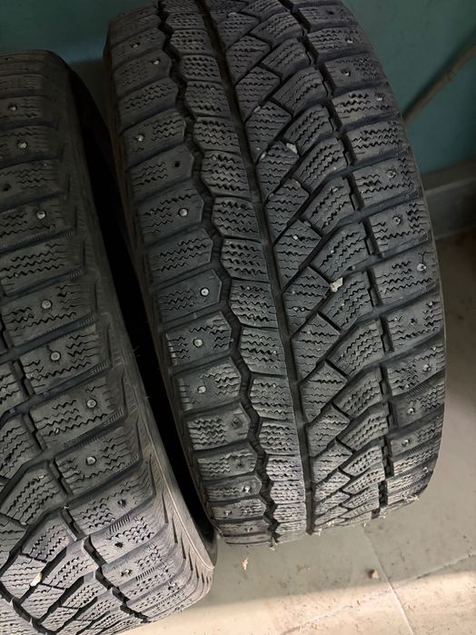 Шины зимние б. у.