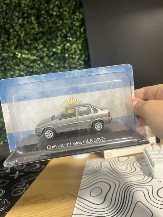 Macheta “Chevrolet Corsa GLS din 1997” cu licenta originala