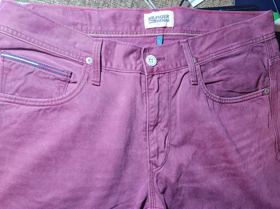 Pantaloni jeans HILFIGER de la Tommy Hilfiger grena blugi W 33 / L 32