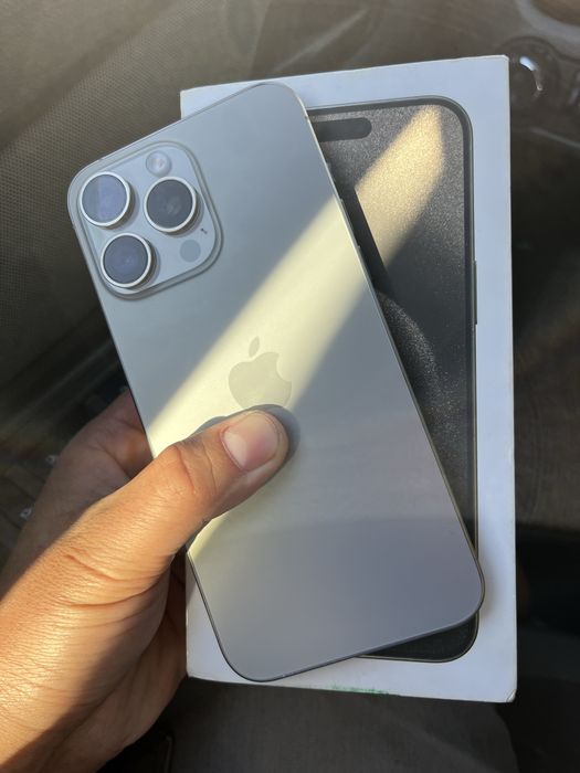 Iphone 15 pro max 256 esim