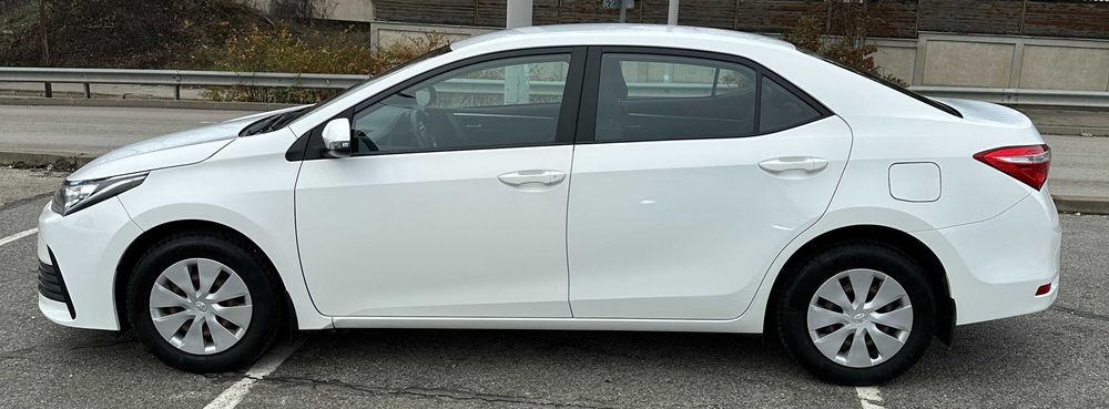 Toyota Corolla 1.6 Седан