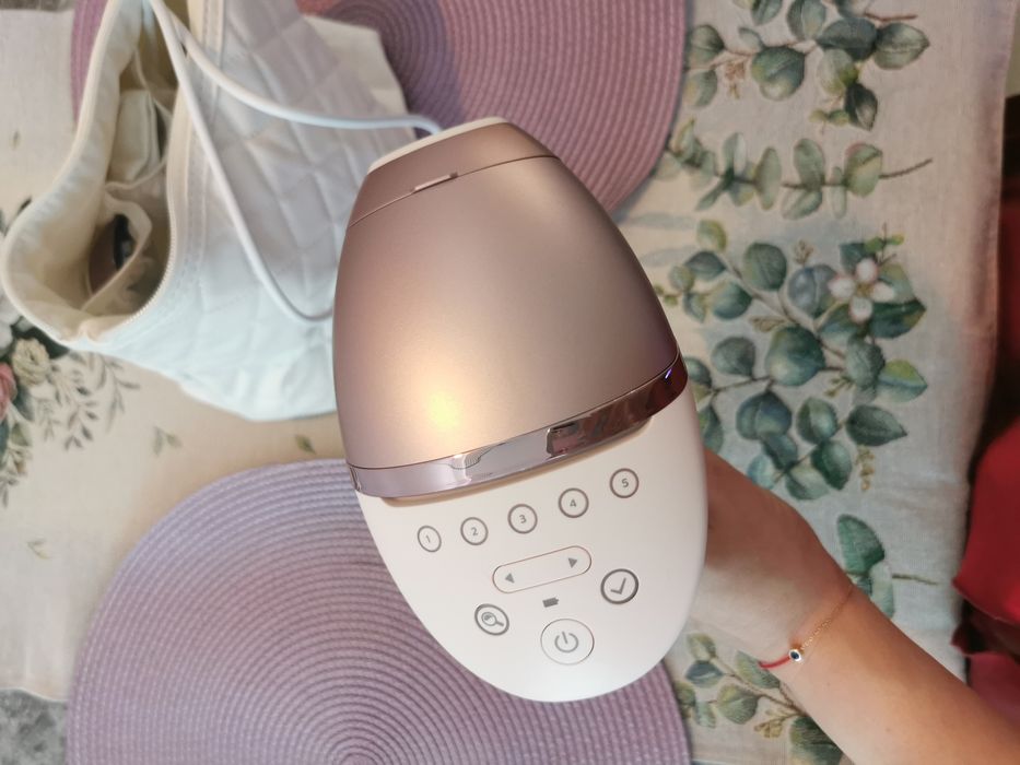 Фотоепилатор PHILIPS