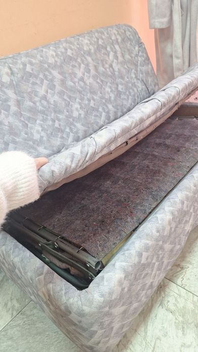 Разтегателен диван