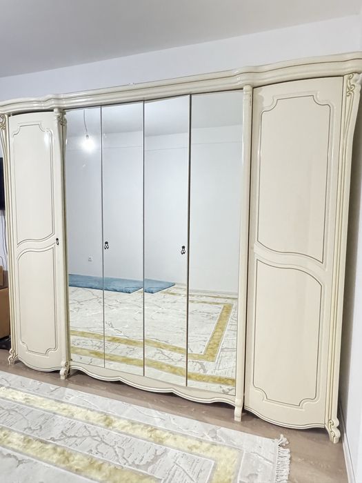 Спальный гарнитур