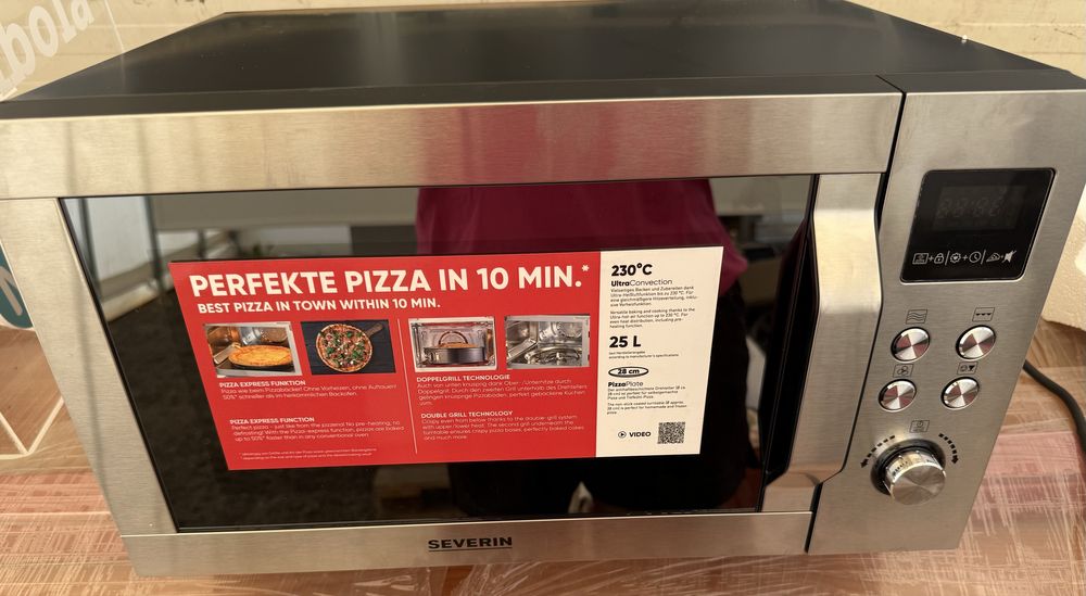 Cuptor cu microunde Severin 4 in 1