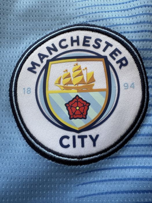 титулярна тениска на Manchester City сезон 23/24
