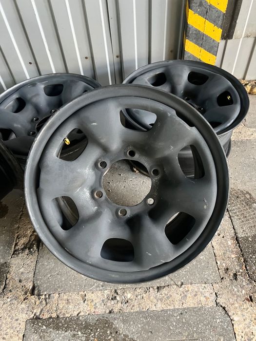 Продам диски Hilux