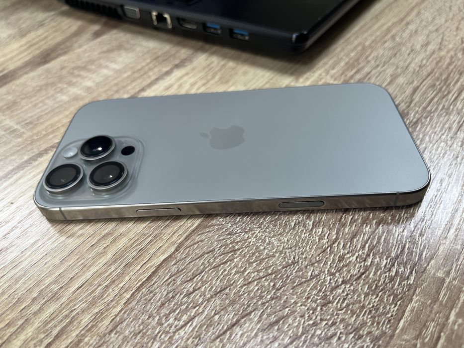 iPhone 16 pro max