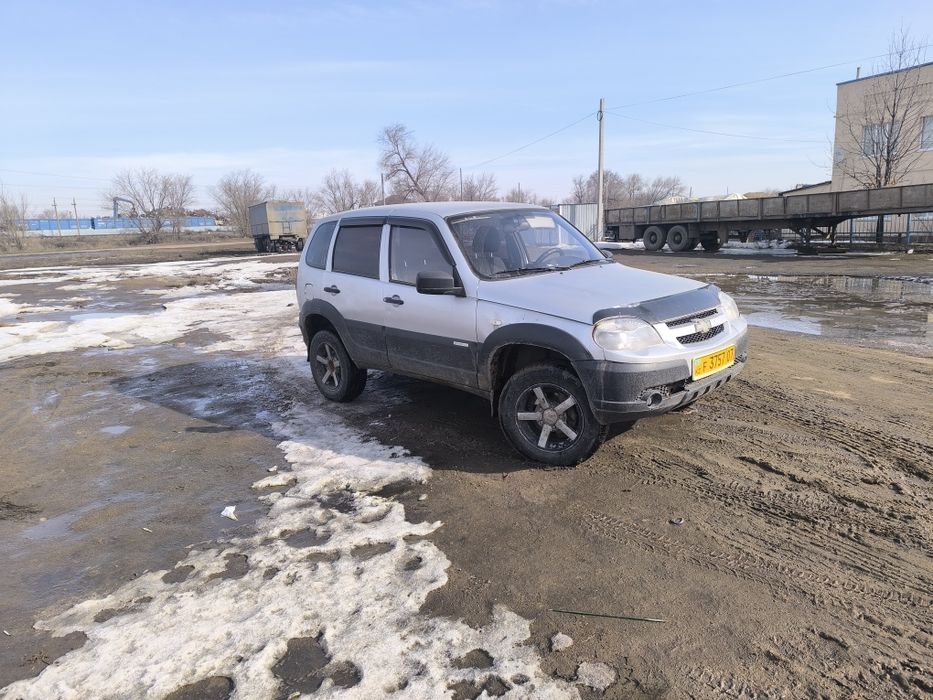 Нива Шевроле  продам