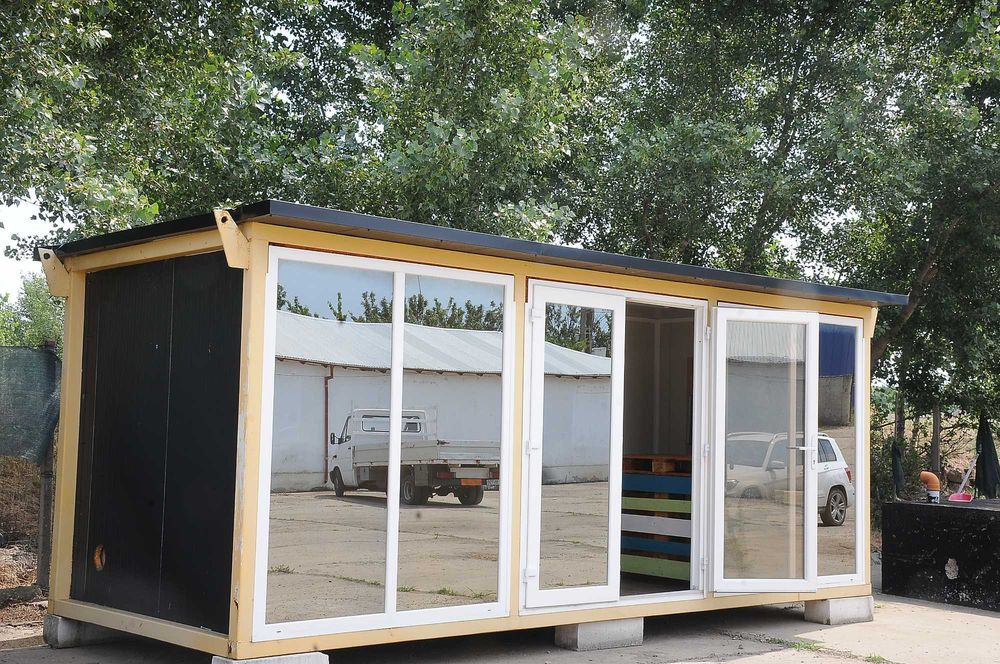 Container birou structura metalica, tamplarie termopan, termoizolat, instalatie electrica, partial mobilat, stare foarte buna