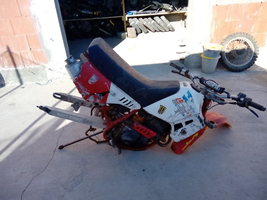 Само на части cagiva t4