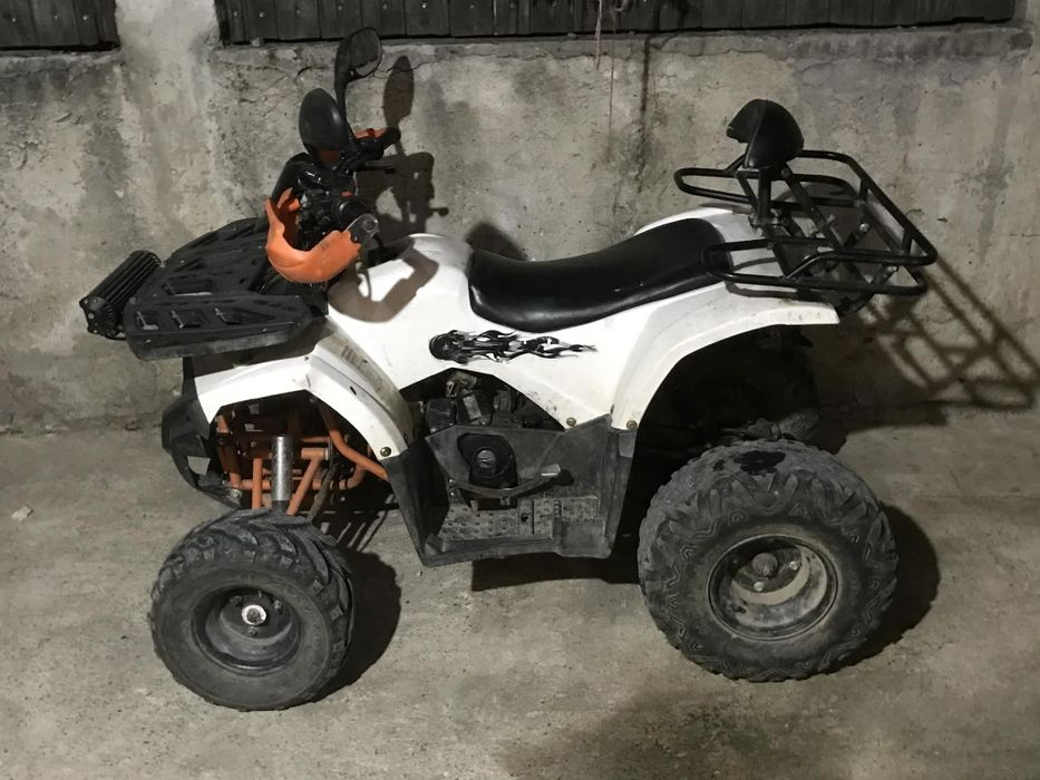 Vând atv 125cc..