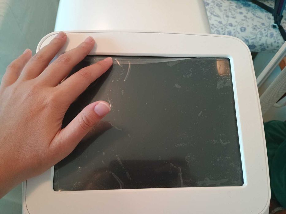 Лазерно Подмладяване и Диодна Лазерна Епилация Професионален Апарат